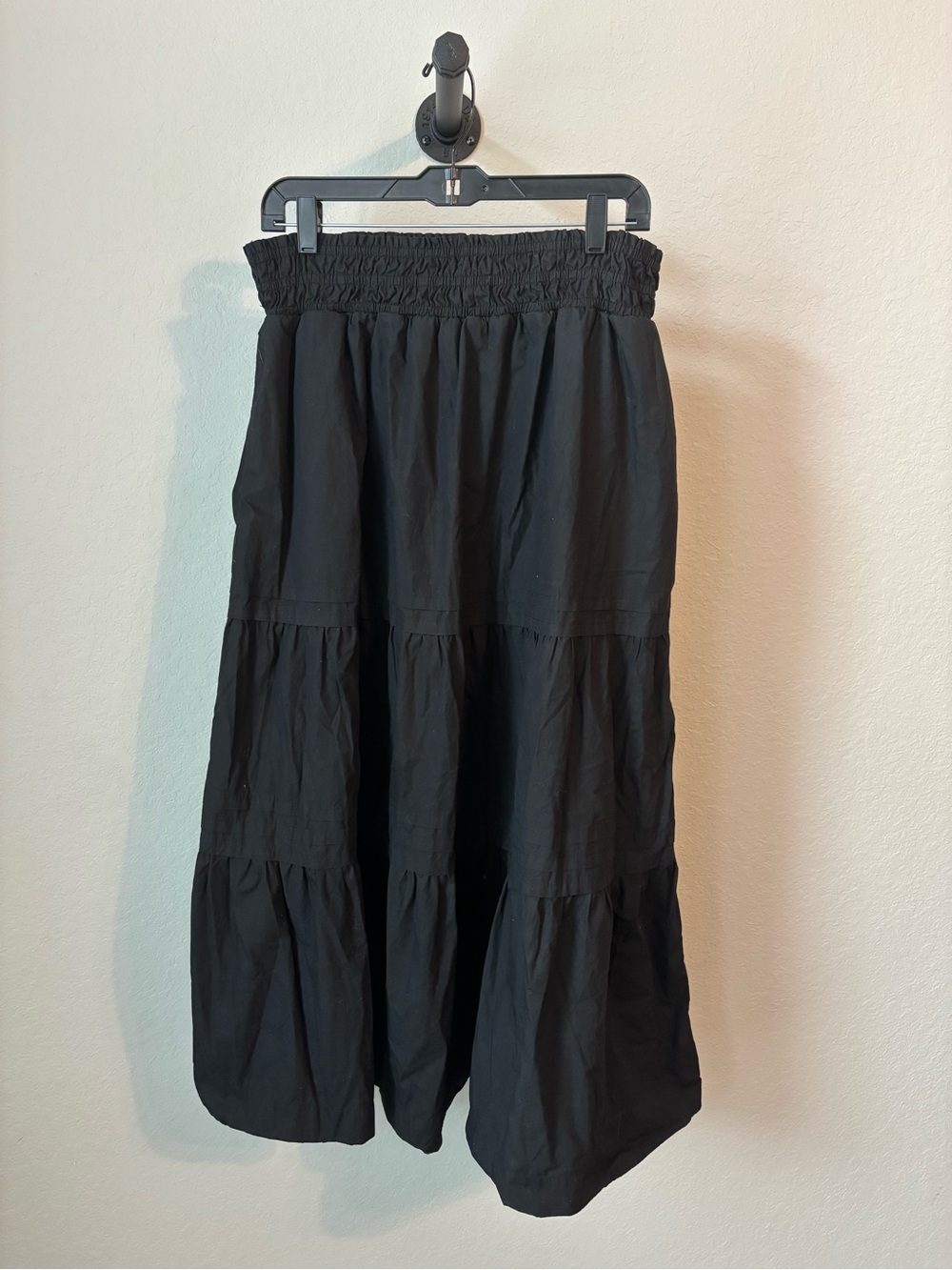 Quince 100% Organic Cotton Black Tiered Maxi Skirt with Smocked Waist Size Large - Picture 3 of 6